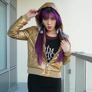 Gold metallic cropped women's puffer jacket coat, size s like new coats puffers